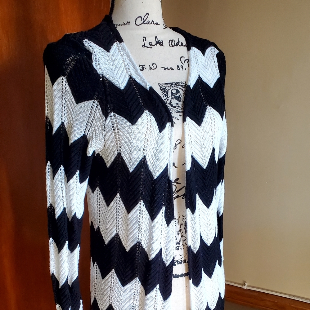 Women's sweater size M